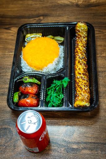 عکس رستوران و تهیه غذای طعم خاص