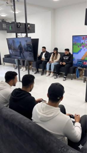 عکس گیم سنتر وارنا