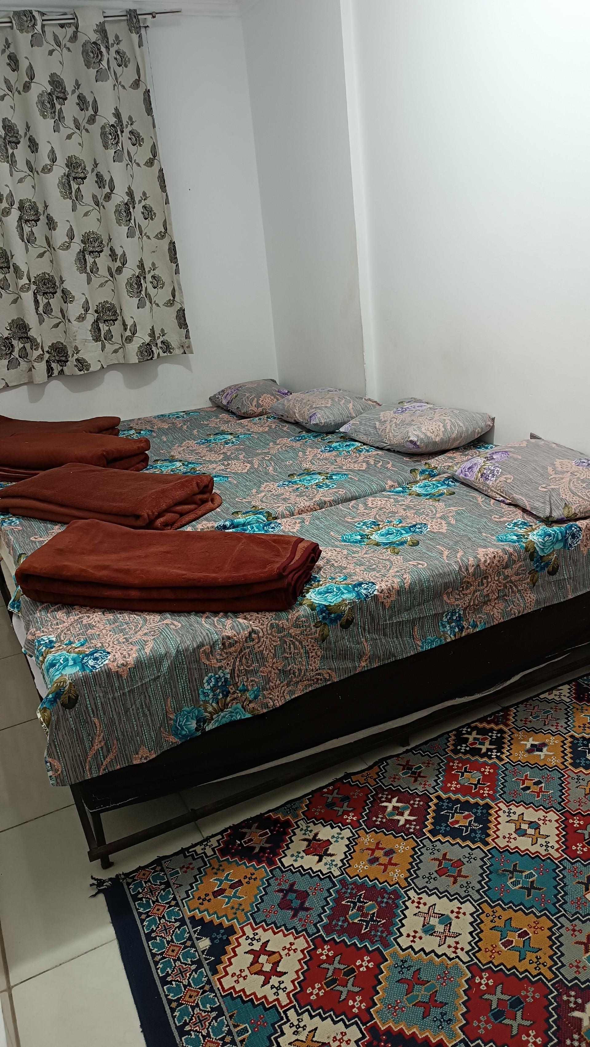 عکس مسافر خانه تبریزیان