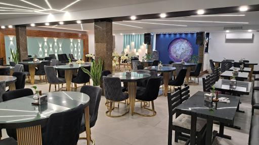 عکس کافه رستوران دلی