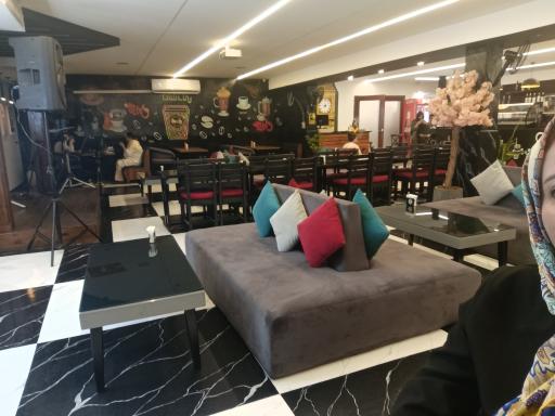 عکس کافه رستوران دلی