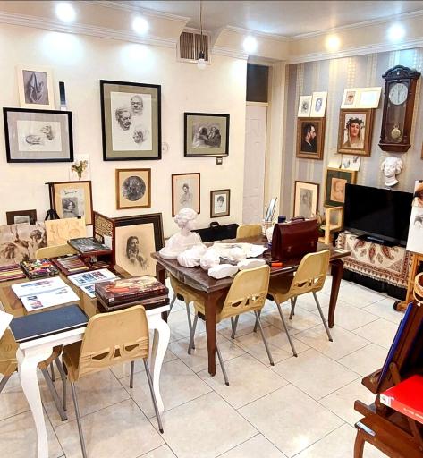 عکس آموزشگاه طراحی نقاشی و مجسمه سازی فام