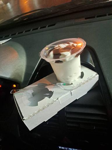 عکس آبمیوه و بستنی شیرین شهد