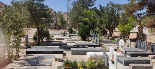 عکس قبرستان