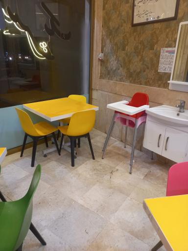 عکس آبمیوه و بستنی شیرین شهد