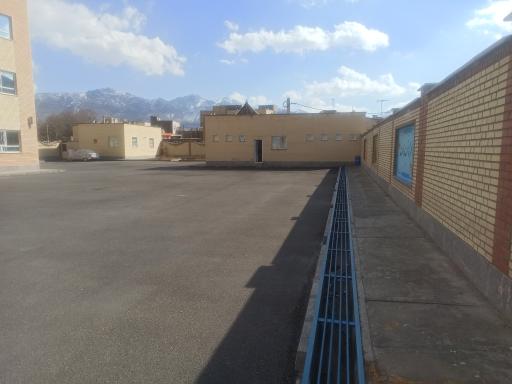 عکس دبیرستان زنده یاد دباغ همدانی