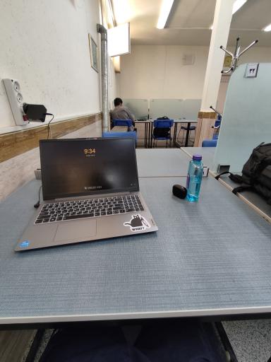عکس کتابخانه عمومی شهید زراستوند