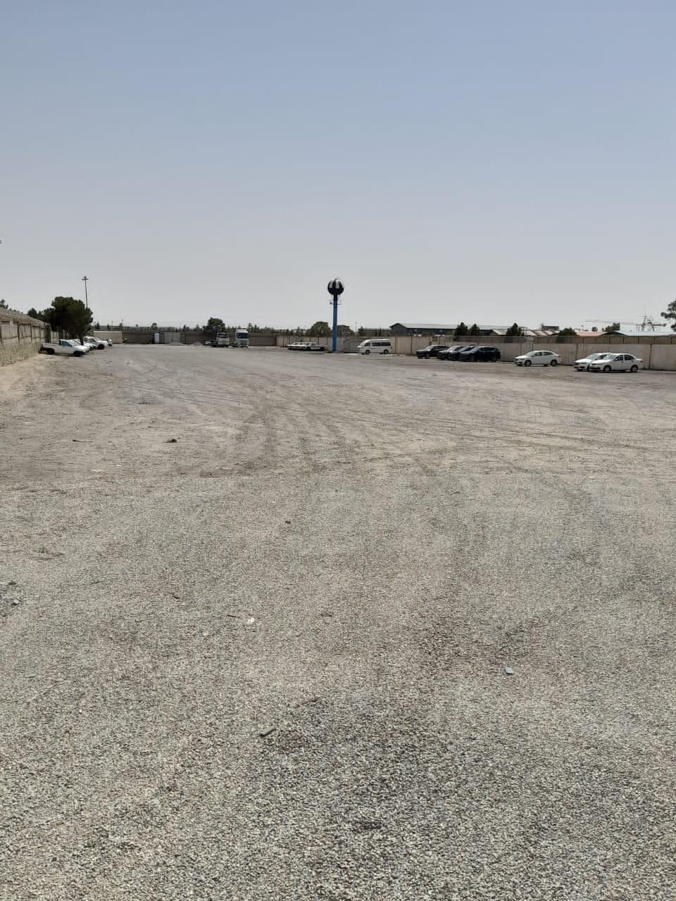 عکس پارکینگ آذری 