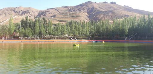 عکس دریاچه مرکز تفریحی اقامتی شرکت نفت