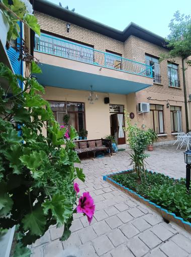 اقامتگاه خانه پدری