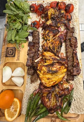 عکس رستوران/نان داغ کباب داغ حاج رحیم