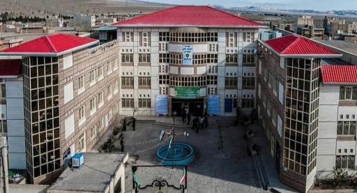 عکس دانشگاه غیرانتفاعی ایوان‌کی - ساختمان اداری