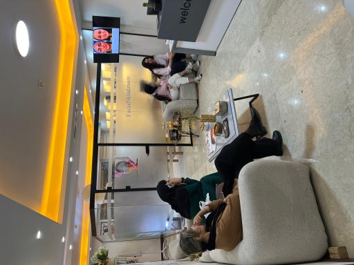عکس کلینیک پوست مو لیزر و زیبایی آریاناز