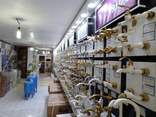 عکس تجهیزات بهداشتی و لوله اتصالات ساختمان ملکی