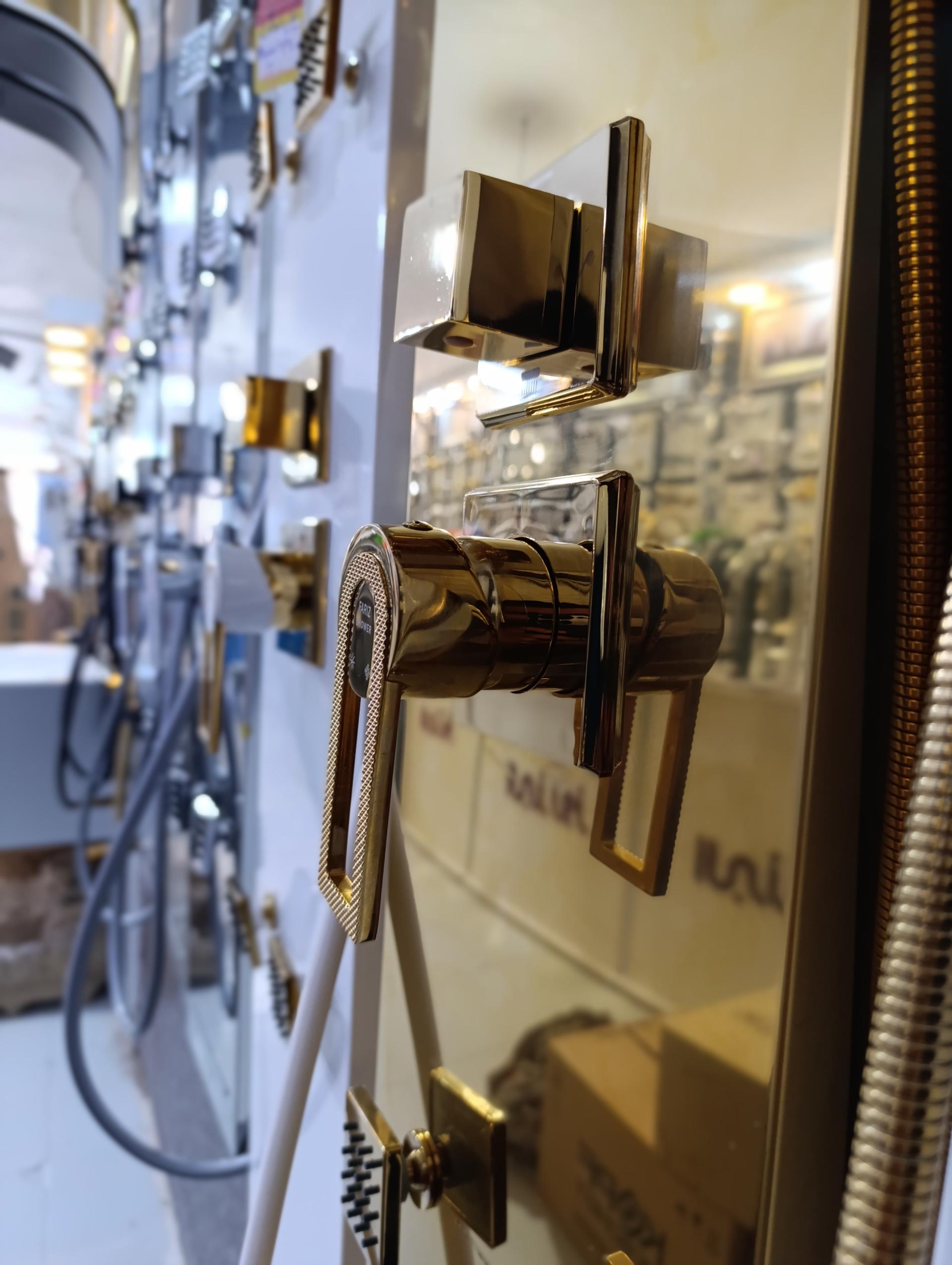 عکس تجهیزات بهداشتی و لوله اتصالات ساختمان ملکی