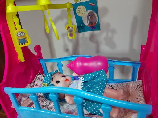 عکس اسباب بازی فروشی حسینی