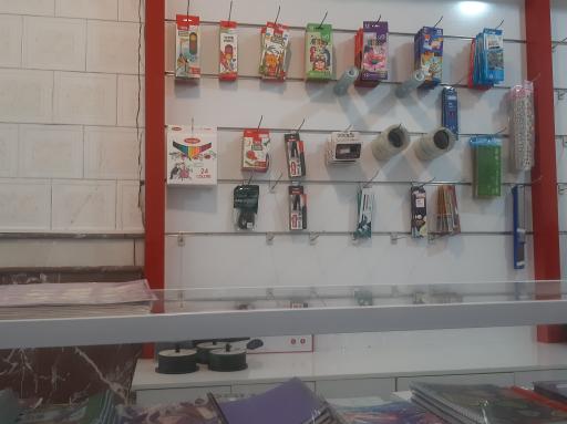 عکس کافی نت و نوشت افزار ماهسو