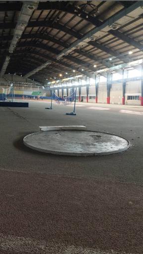 عکس سالن ورزشی دومیدانی و صخره نوردی 