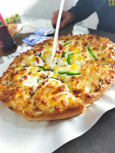 عکس پیتزا آیسان