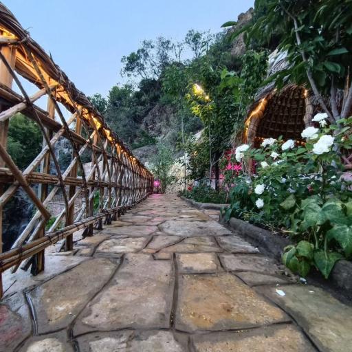 عکس رستوران شباهنگ