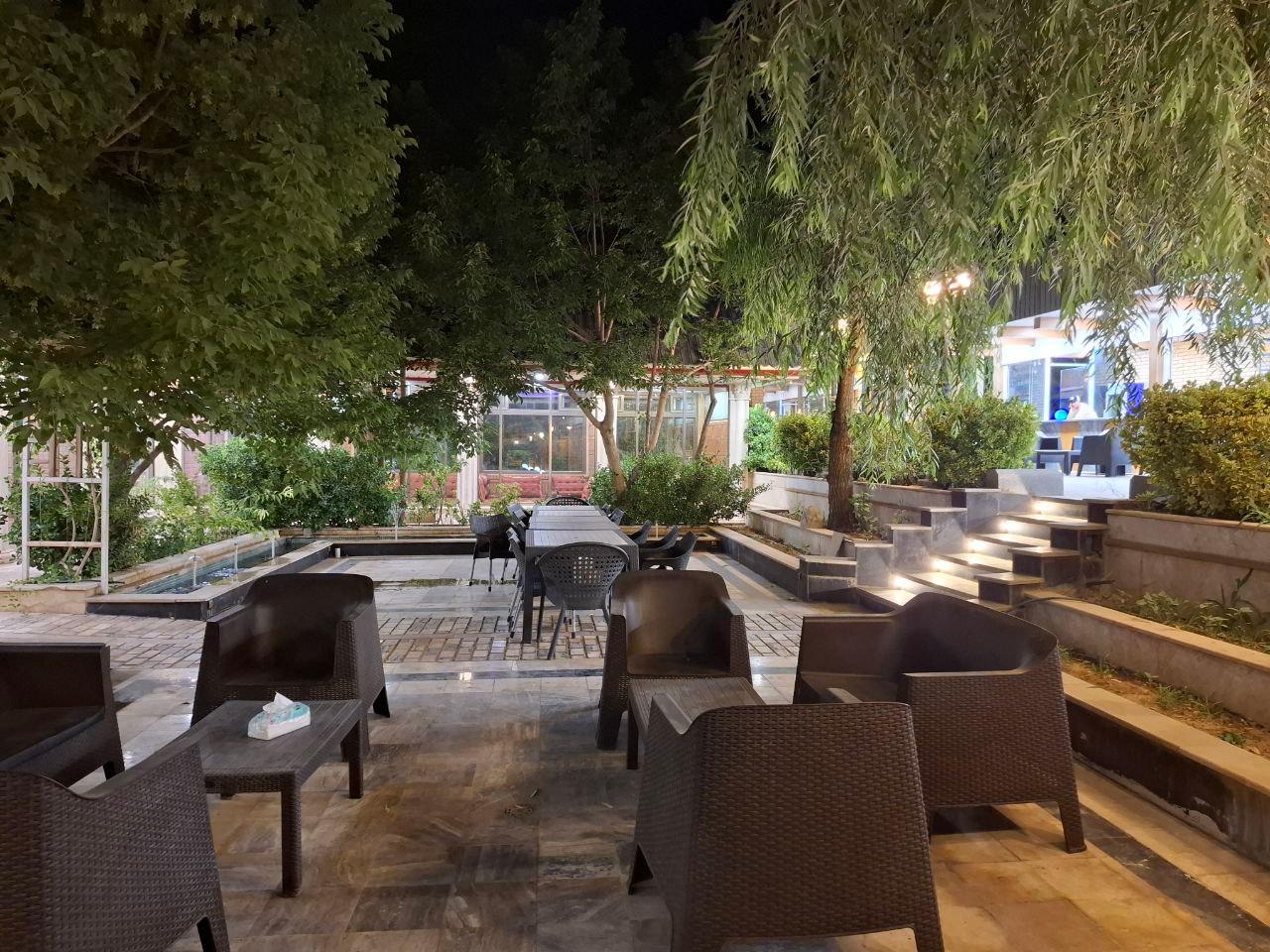 عکس رستوران ماهلین