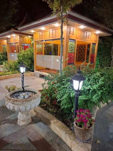 عکس رستوران ماهلین