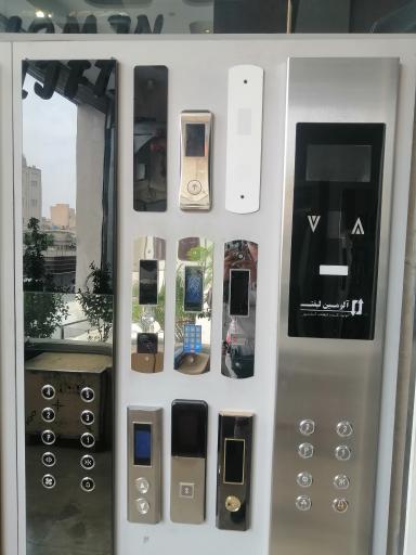 عکس آسانسور ایلیا سراب