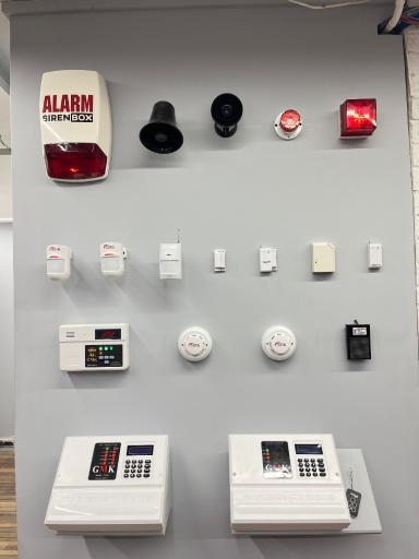 عکس ویرا الکترونیک