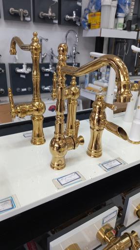 عکس آقای تأسیسات