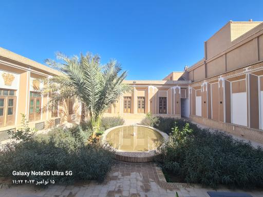 عکس فضای کار اشتراکی عمارت تلگرافخانه