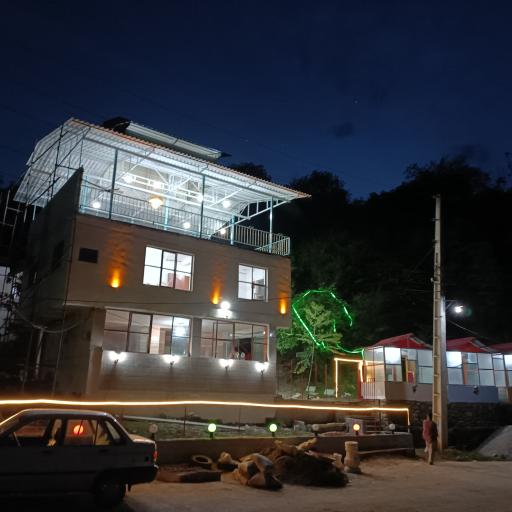 عکس رستوران برج میرزا 