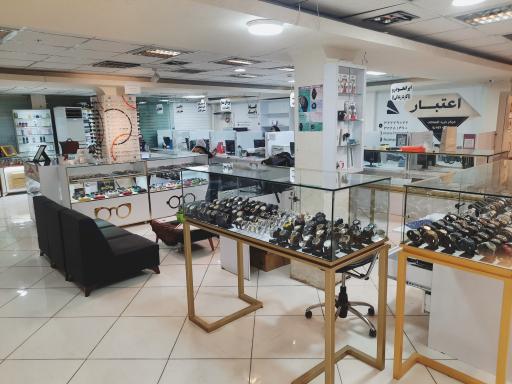 عکس مرکز خرید اقساطی کالا (اعتبار)