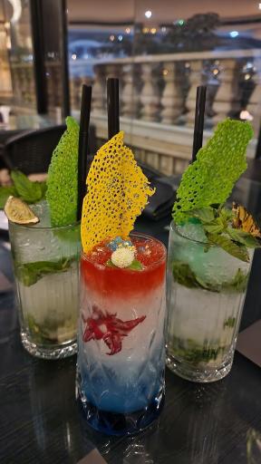 عکس کافه رستوران لئون