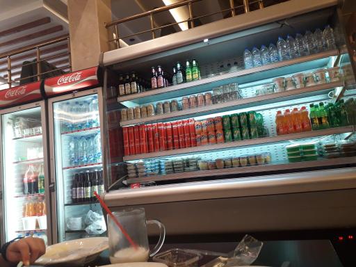 عکس رستوران ضیافت