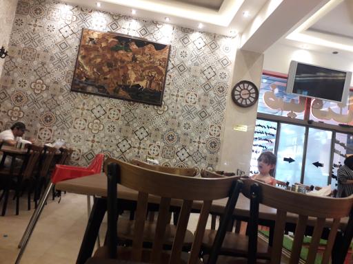 عکس رستوران ضیافت