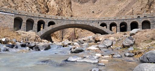 عکس پل تاریخی قلط