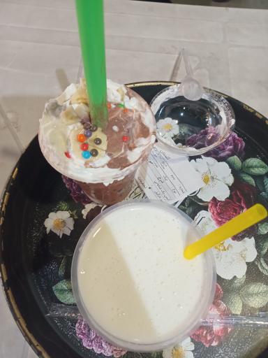 عکس آبمیوه گلستان