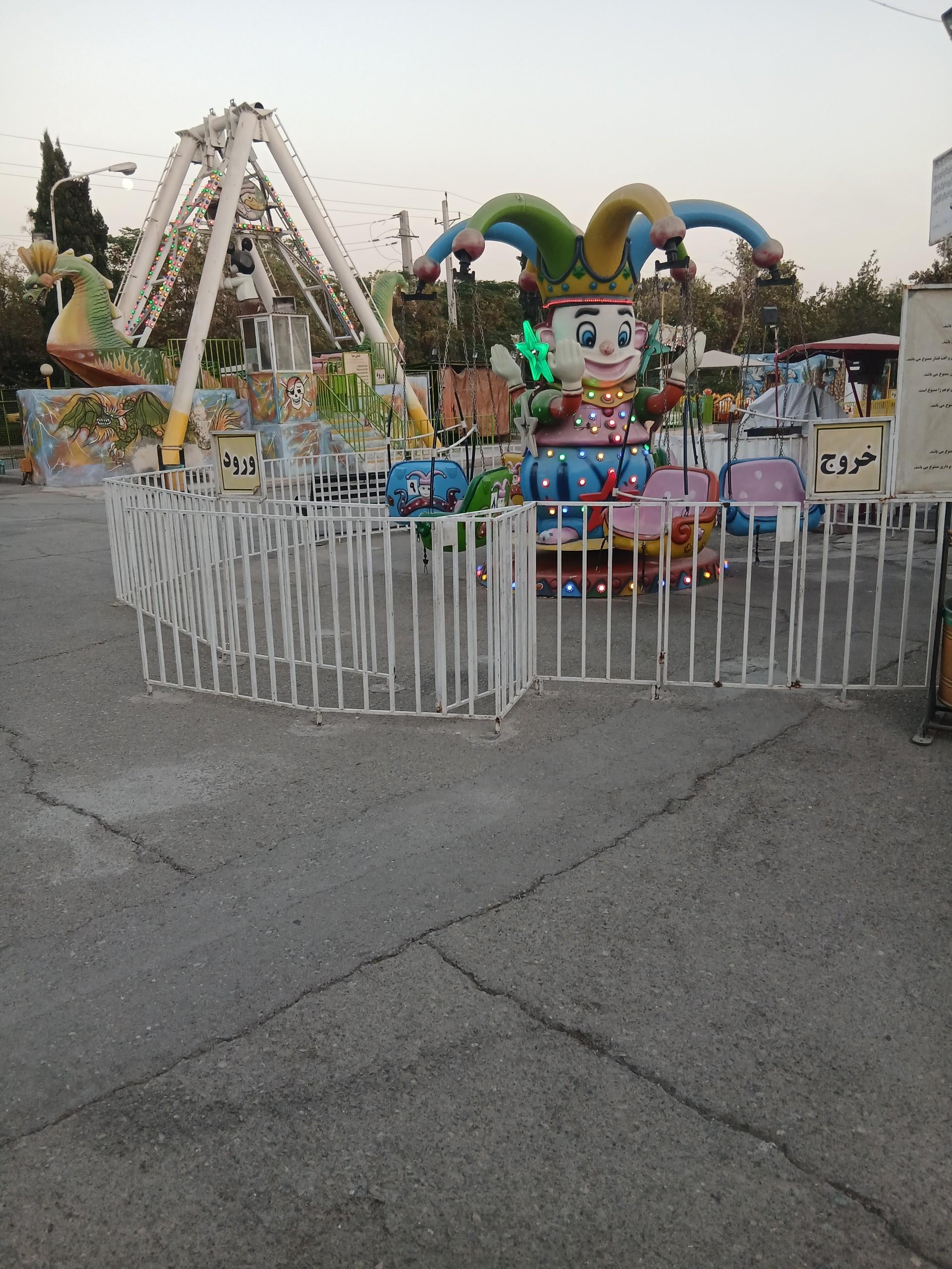 عکس تاپ گردان کودک