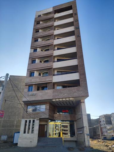 عکس مشاورین املاک حسین پور 