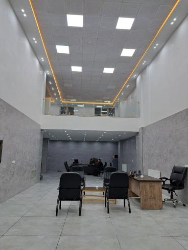 عکس مشاورین املاک حسین پور 