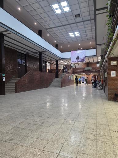 عکس دانشکده مهندسی برق