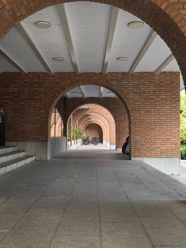 عکس دانشکده مهندسی برق