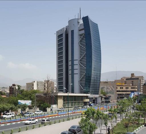 عکس بازار و مرکز خرید آموت