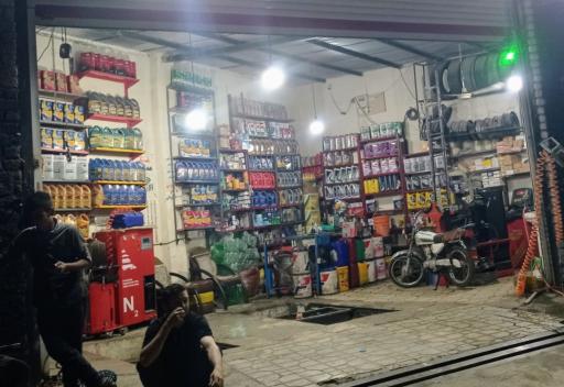 عکس خدمات لاستیک و تعویض روغنی ایرانیان