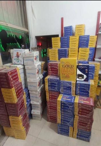 دنیای چسب و کاغذ