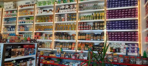 عکس هایپرمارکت برادران ریحان زاده