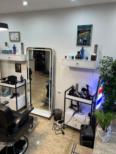 عکس میراث آرایشگری