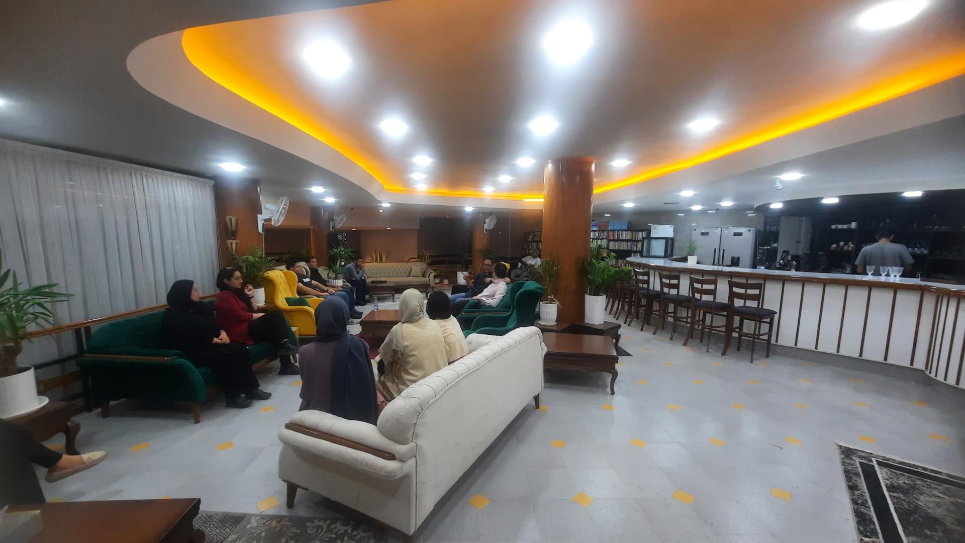 عکس مجموعه پذیرایی و گردشگری، کافه کتاب و رستوران خیام