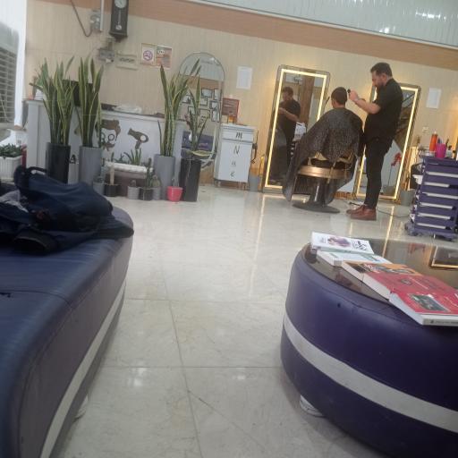 عکس آرایشگاه مردانه عزت 