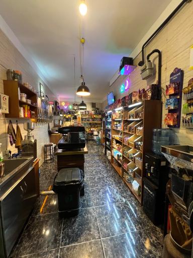 عکس قهوه فروشی علیرضا